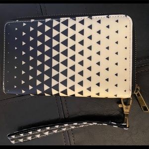 Wander Wallet - Waterproof & fits your phone!